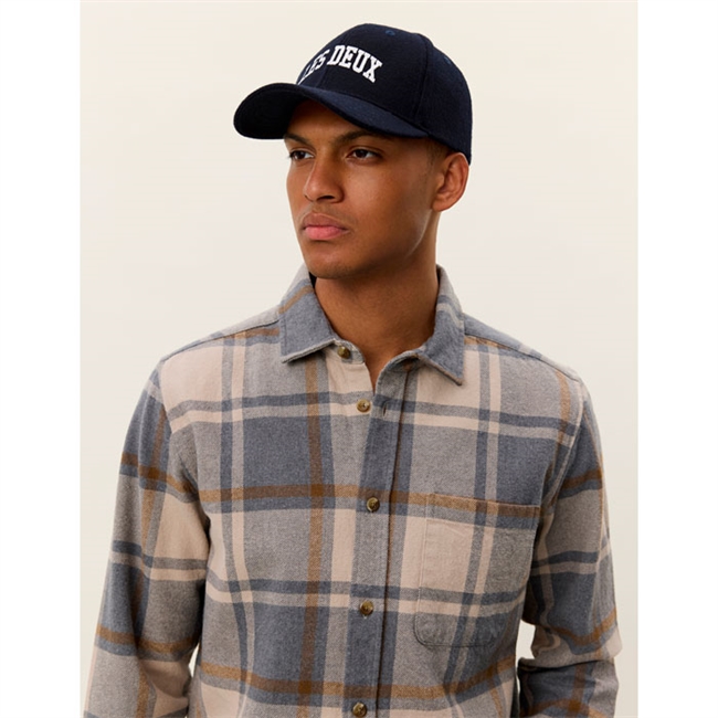 Moderne checkmønsteret overshirt i grå fra Lex Deux