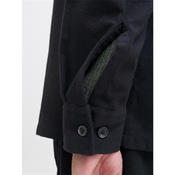 Lækker moderne overshirt i sort fra Jack & Jones