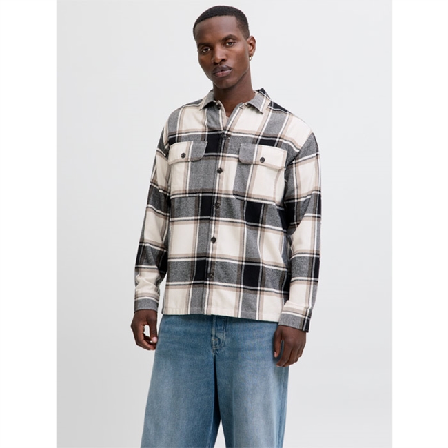 Lækker ternet overshirt i sand farve fra Jack & Jones