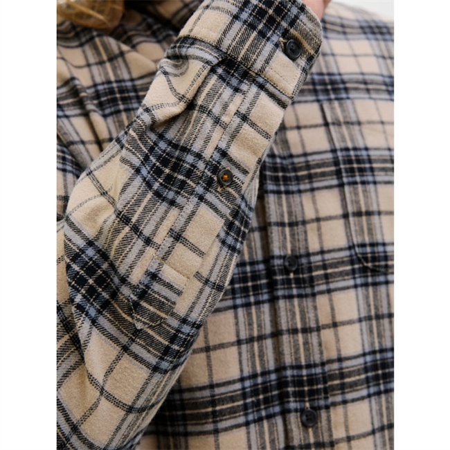 Pæn ternet overshirt i sand farve fra Jack & Jones