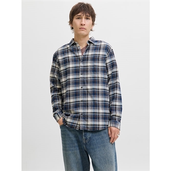 Pæn blåternet overshirt fra Jack & Jones