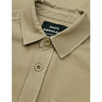 Moderne Mads Nørgaard overshirt i mørke beige med brystlommer