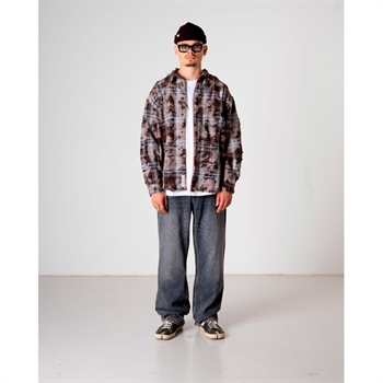 Moderne brun ternet overshirt med ripped detaljer fra Woodbird