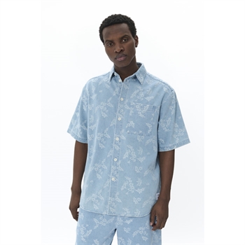 Pæn denim overshirt i lyseblå med mønster fra Matinique