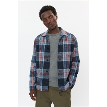 Moderne ternet overshirt i blå tern fra Matinique
