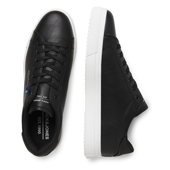 Jack & Jones\' mørkegrå sneakers med hvid sål og diskrete logo detaljer
