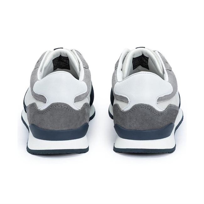 Lækker sneaker i farverne navy, grå & hvid fra Lloyd