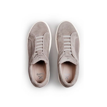 Smart ruskinds sneaker i grå fra Lloyd
