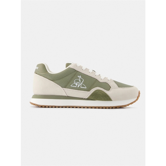 Moderne flot sneaker i hvid og grøn fra Le coq Sportif.