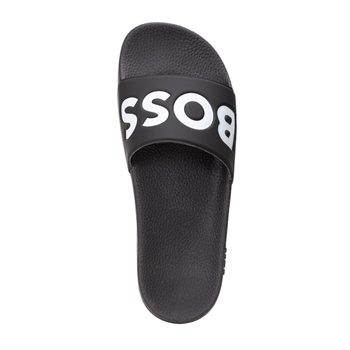 Sort sandal med hvidt logo fra BOSS.