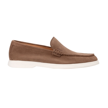 Lækker beige suede loafer Fra BOSS.