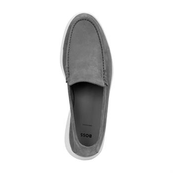 Lækker lys grøn suede loafer Fra BOSS.