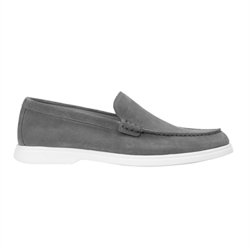 Lækker lys grøn suede loafer Fra BOSS.
