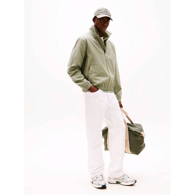 Smart sneakers i metallic look fra Tommy Hilfiger.