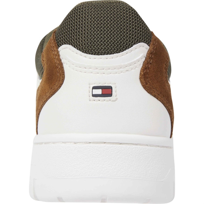 Smart og Elegant Hvid Læder sneaker fra Tommy Hilfiger.