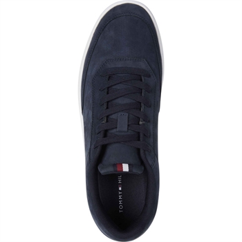 Lækker Nubuck Læder Sneaker i Blå fra Tommy Hilfiger.