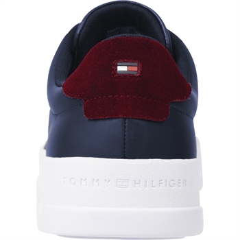 Super flot blå læder sneaker fra Tommy Hilfiger.