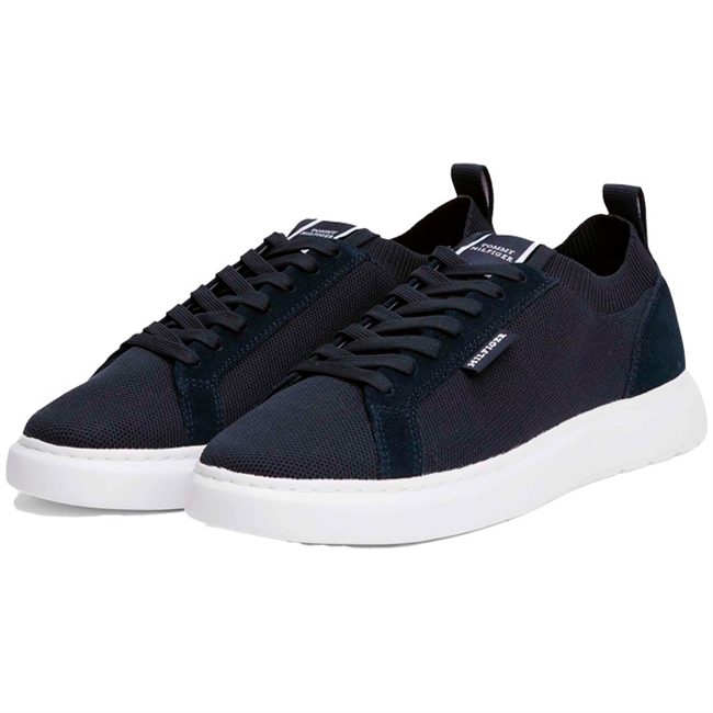 Smart og let blå sneakers fra Tommy Hilfiger.
