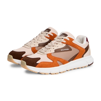 Moderne løbe sneakers i jordfarver fra Tommy Hilfiger