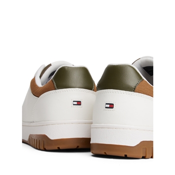 Stilrene basket sneakers i hvid og grøn fra Tommy Hilfiger