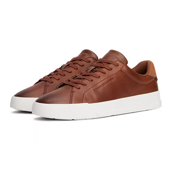 Tommy Hilfiger Court Core Leather Sneaker Cognac