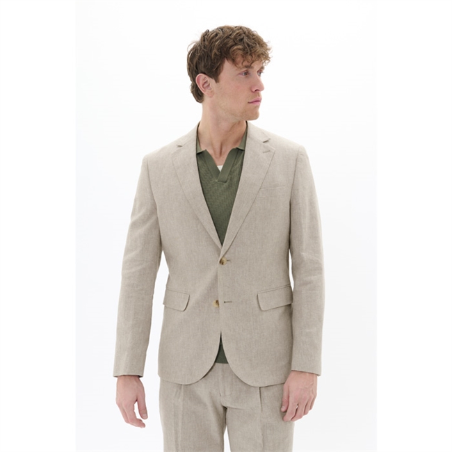 Flot og stilren hør blazer i beige fra Matinique