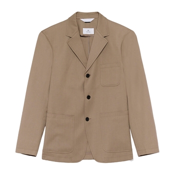 Moderne og stilren blazer i sand farve fra Matinique