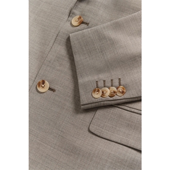 Moderne og pæn blazer i beige fra Matinique