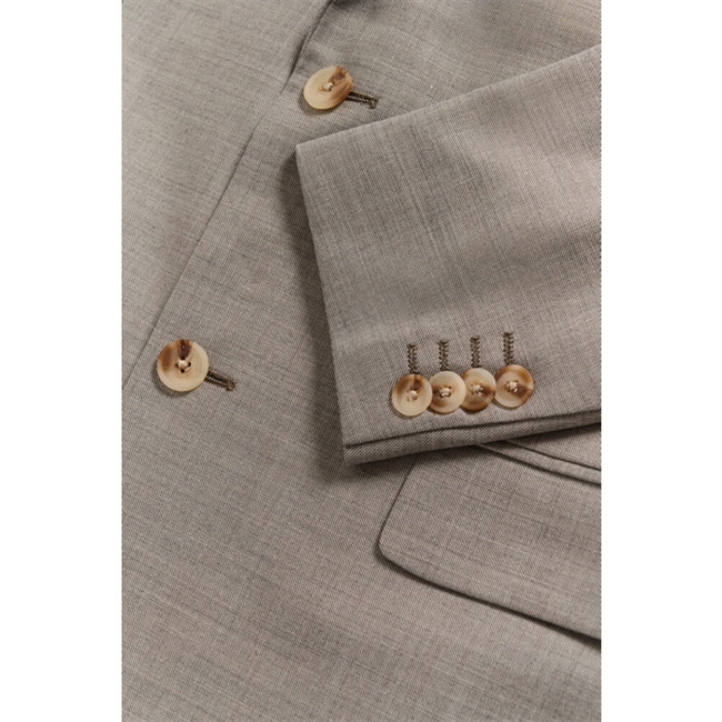 Moderne og pæn blazer i beige fra Matinique