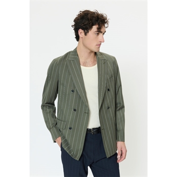 Stribet dobbeltradede blazer i grøn fra Matinique