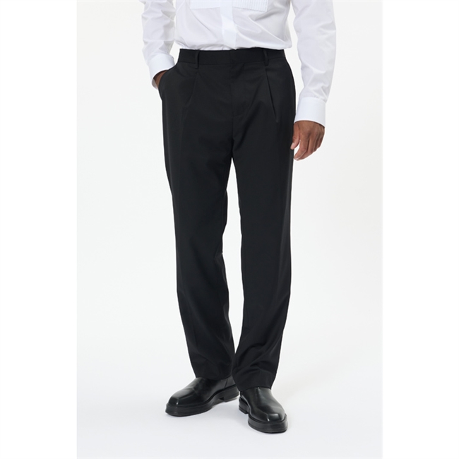 Moderne pleat bukser i sort fra Matinique