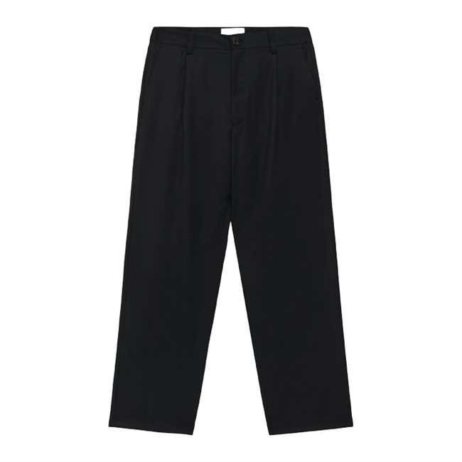 Smarte pleat bukser i sort fra Matinique