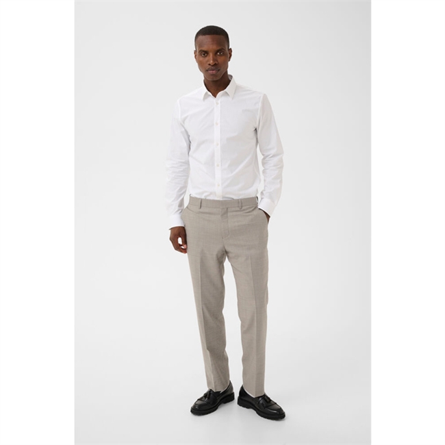 Moderne og stilrene suit pants i beige fra Matinique