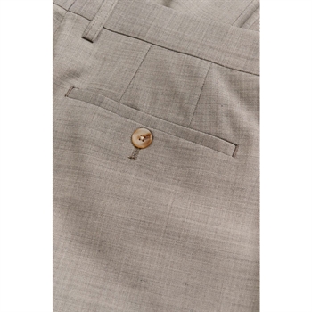 Moderne og stilrene suit pants i beige fra Matinique