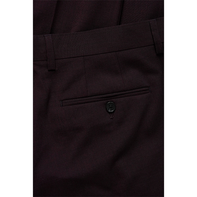 Moderne pleat bukser i bordeaux fra Matinique